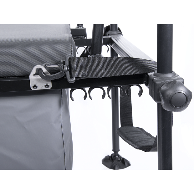 Krēsls Feeder Concept GRIPNIR